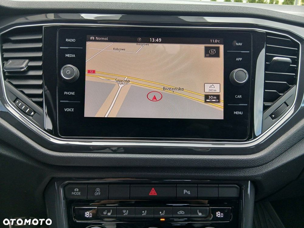 Volkswagen T-Roc - 22