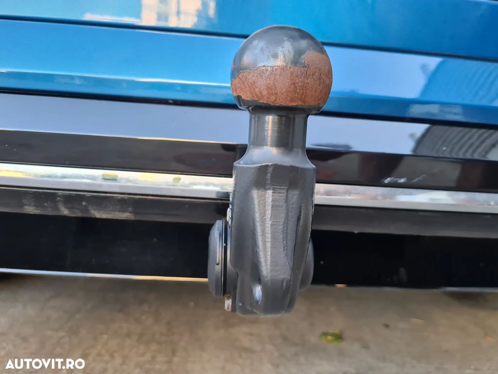 Volkswagen Touran - 22