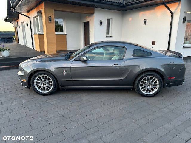 Ford Mustang 3.7 V6 Premium - 2