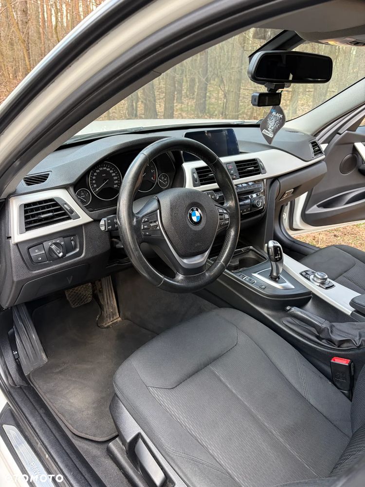 BMW Seria 3 318d Sport Line Shadow - 18