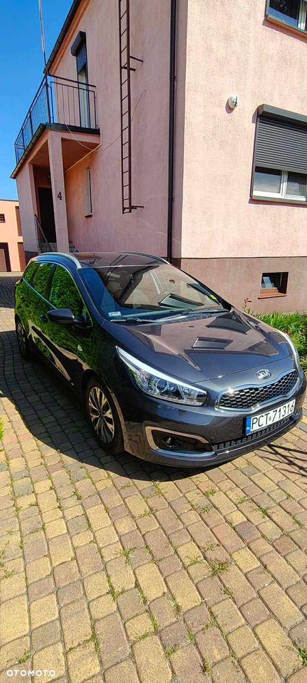 Kia Ceed - 7