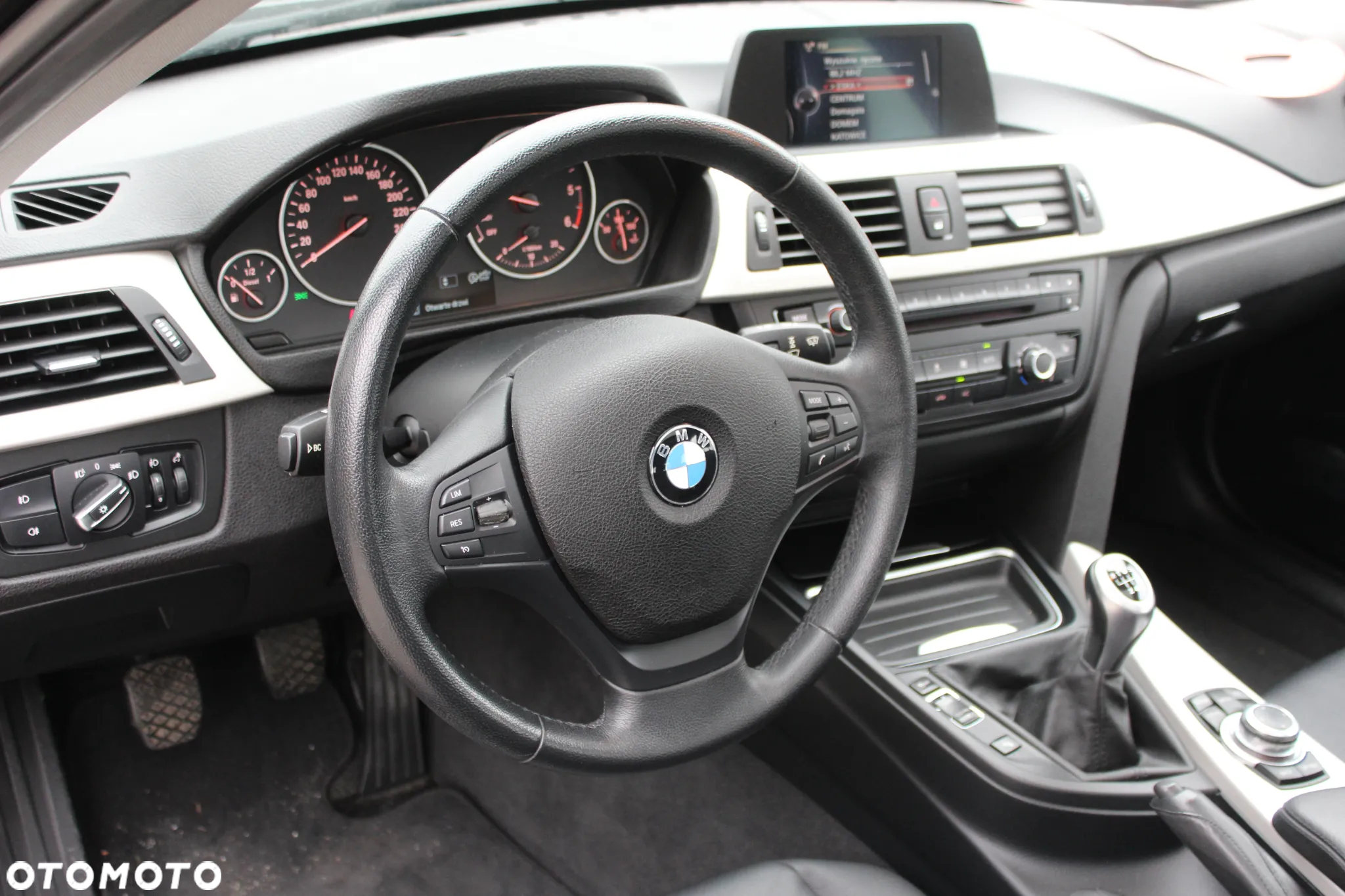 BMW Seria 3 320d Efficient Dynamics - 14
