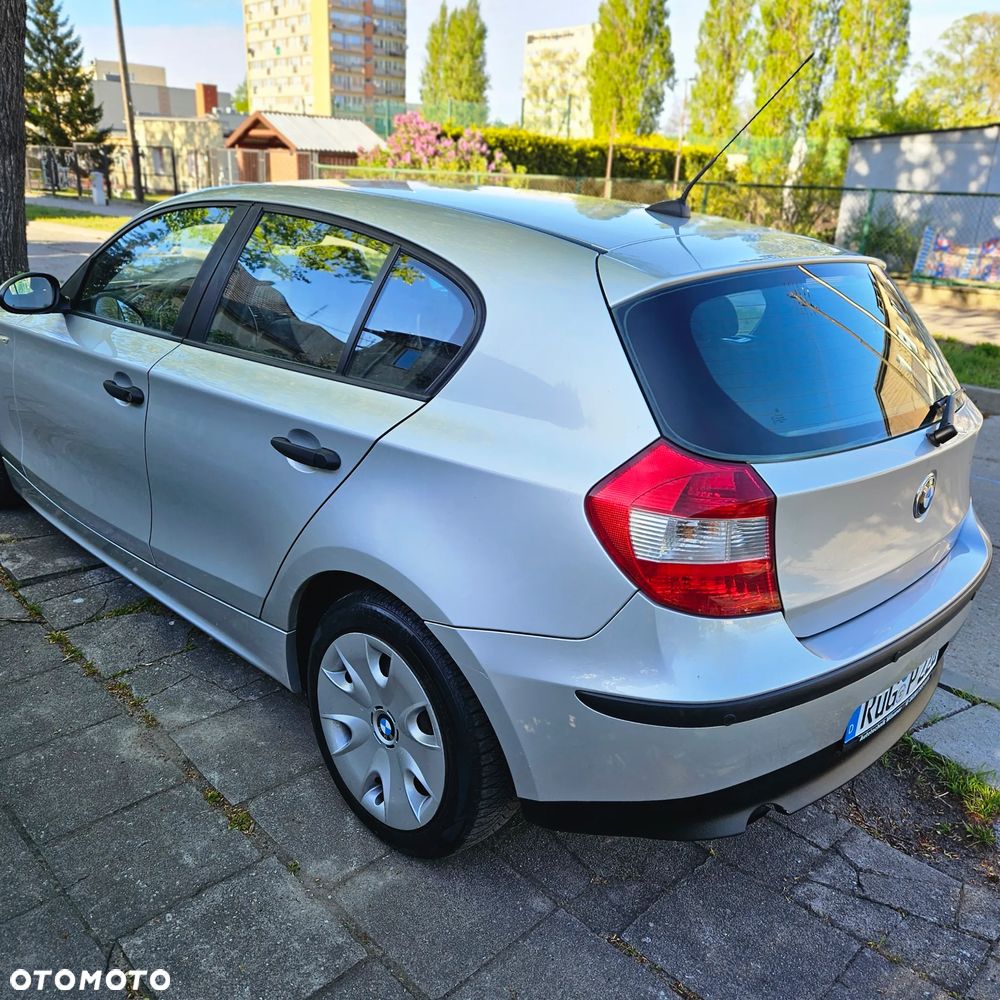 BMW Seria 1 116i - 13