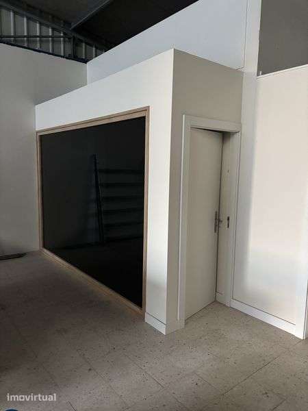 Armazem area ampla bem localizado com todas as comunidades - Grande imagem: 5/7