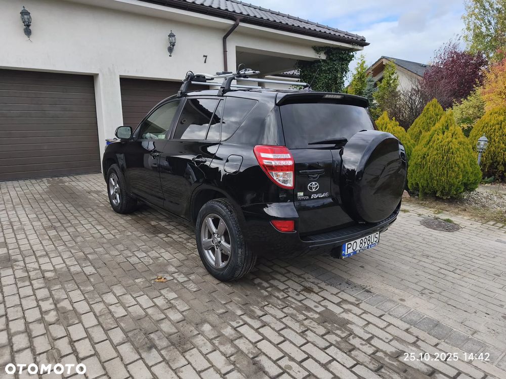 Toyota RAV4 - 4