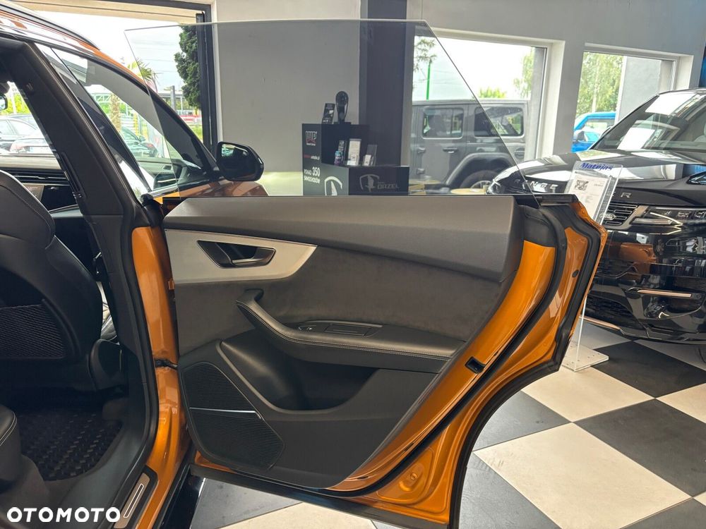 Audi Q8 - 36