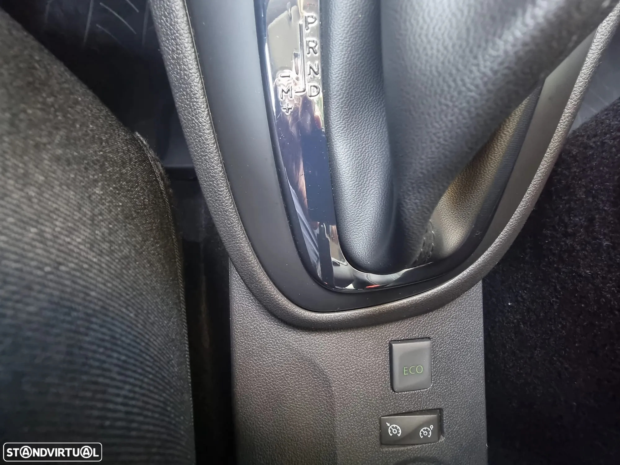 Renault Captur 1.5 dCi Initiale Paris EDC - 40