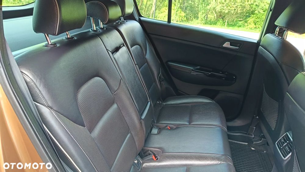 Kia Sportage 2,0 CRDI AWD GT Line - 25