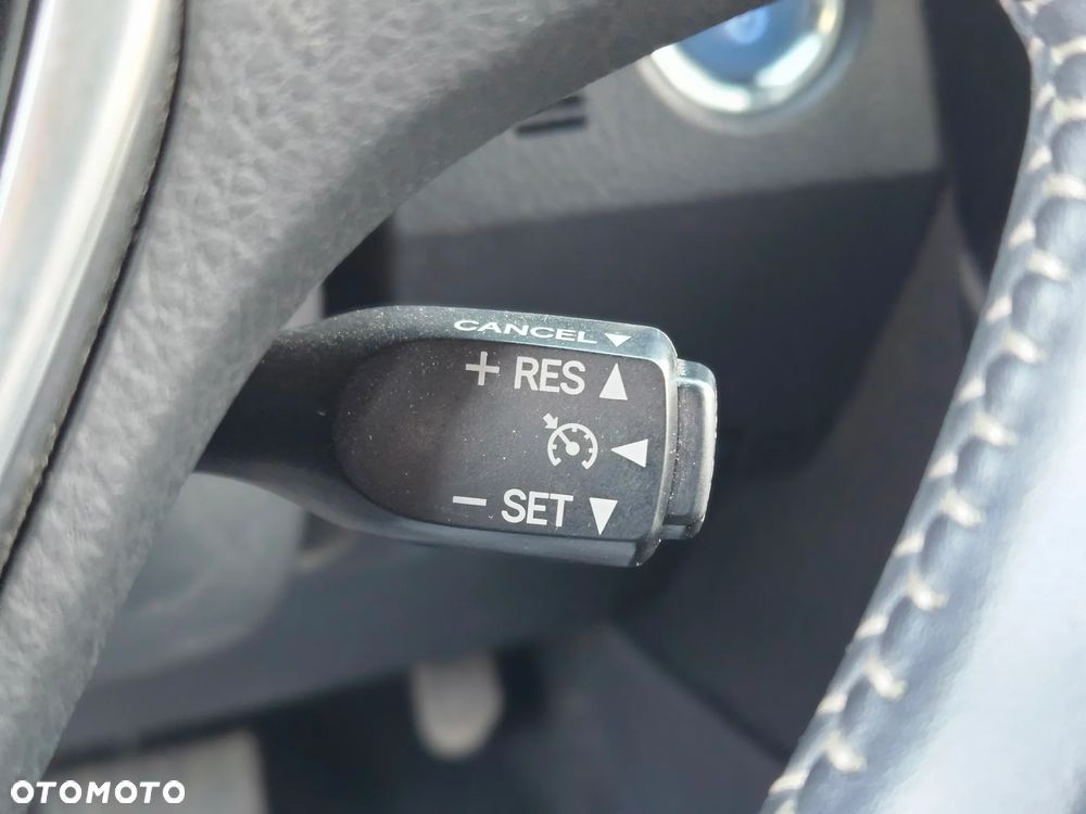 Toyota Auris Hybrid 135 Premium - 30