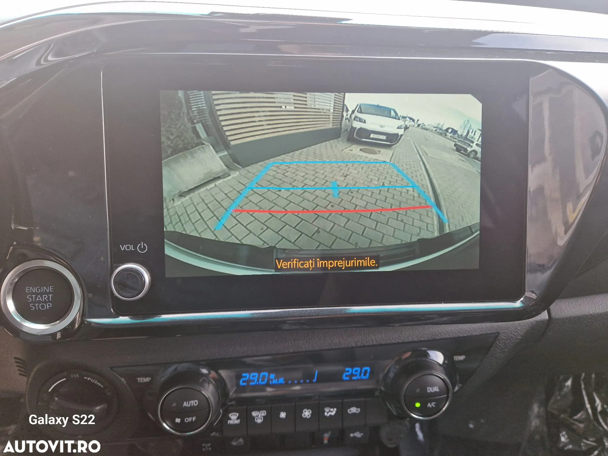 Toyota Hilux 2.8D 204CP 4x4 Double Cab AT MHEV Executive - 14