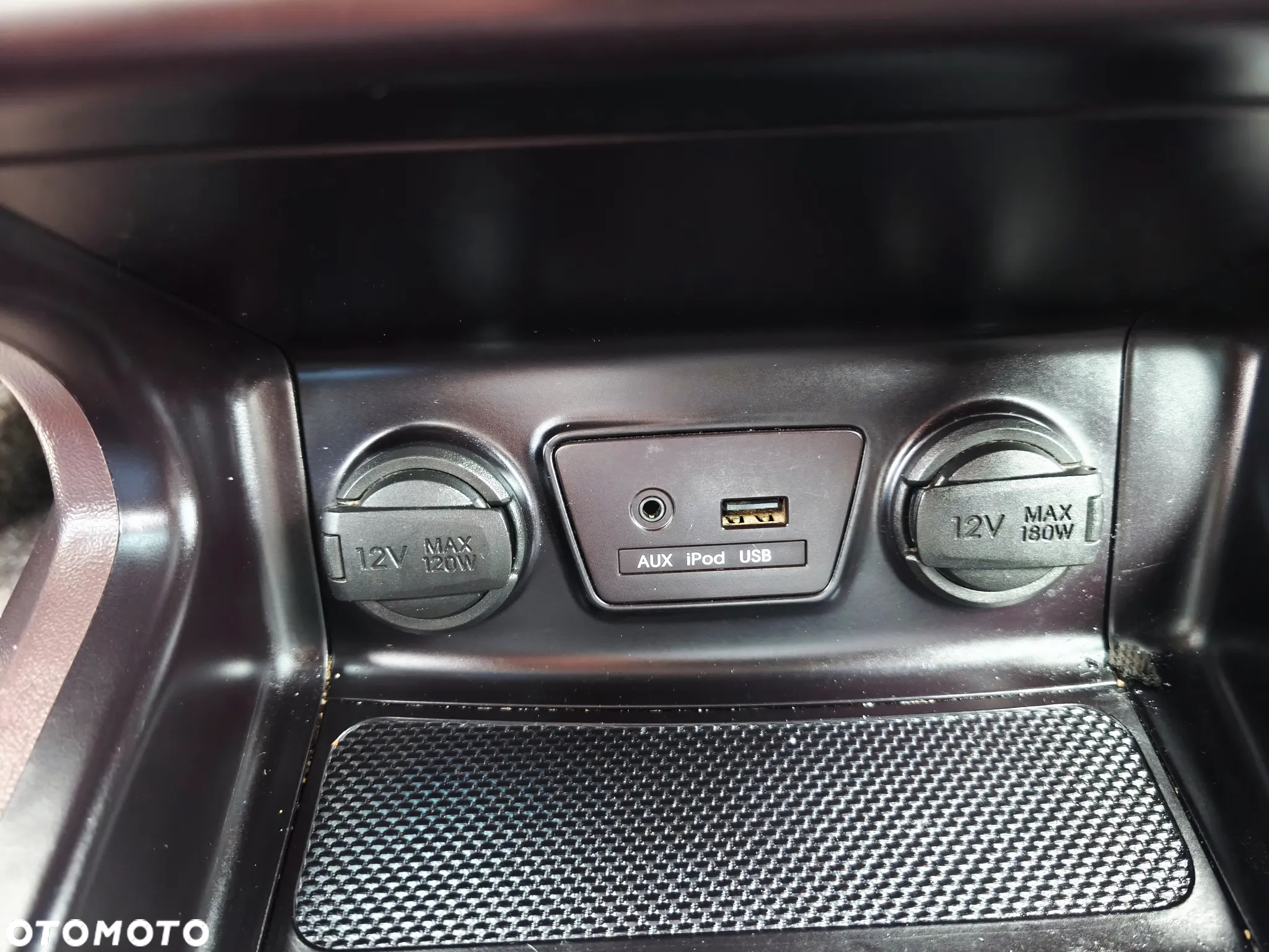 Hyundai ix35 1.7 CRDi 2WD Fifa World Cup Edition - 34