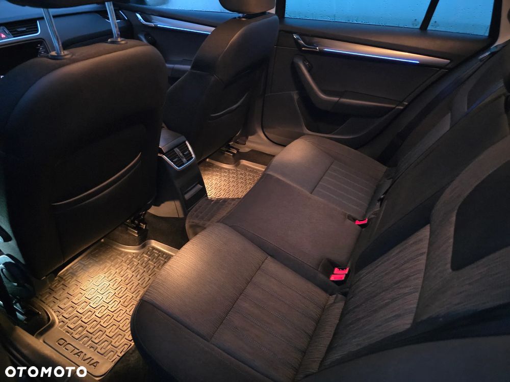 Skoda Octavia 1.5 TSI ACT Style - 11