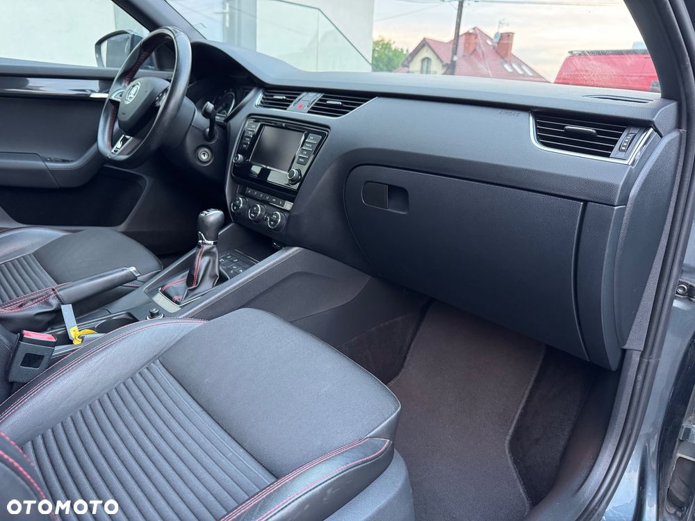 Skoda Octavia 2.0 TSI RS - 24