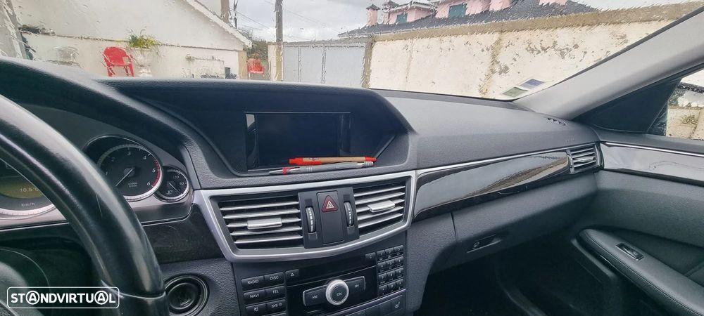 Mercedes-Benz E 250 CDi Avantgarde BlueEfficiency - 8