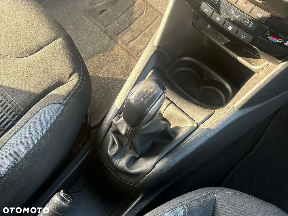 Peugeot 208 120 VTI Intuitive - 18
