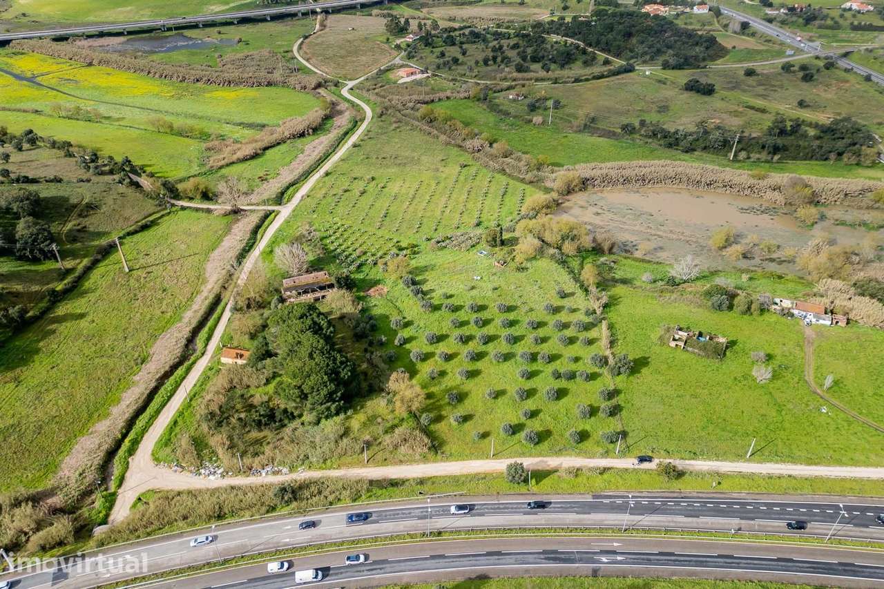 Terreno Urbano  Venda em Santarém (Marvila), Santa Iria da Ribeira de - Grande imagem: 2/40