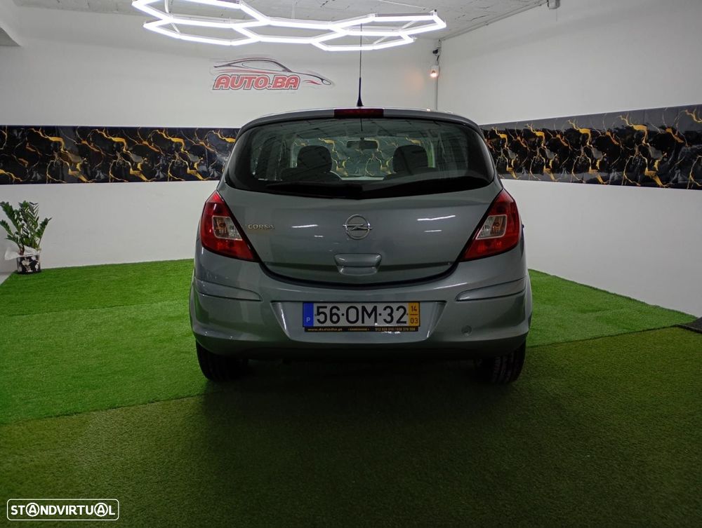 Opel Corsa 1.2 Cosmo - 21