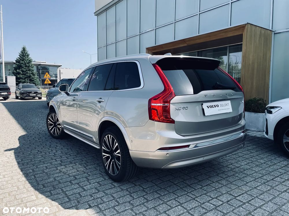 Volvo XC 90 T8 AWD Plug-In Hybrid Ultimate Bright 7os - 6