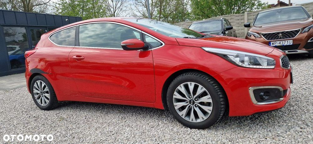 Kia ProCeed - 14