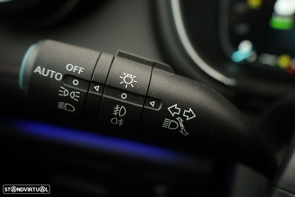 MG EHS 1.5 T-GDI Plug-in Hybrid Luxury - 17
