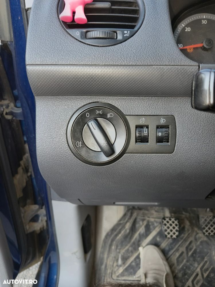 Volkswagen Caddy - 10