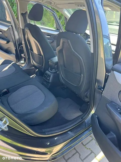 BMW Seria 2 216d Active Tourer - 7