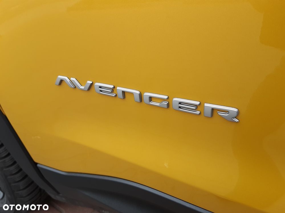 Jeep Avenger 1.2 T3 mHEV Summit FWD eDCT6 - 10