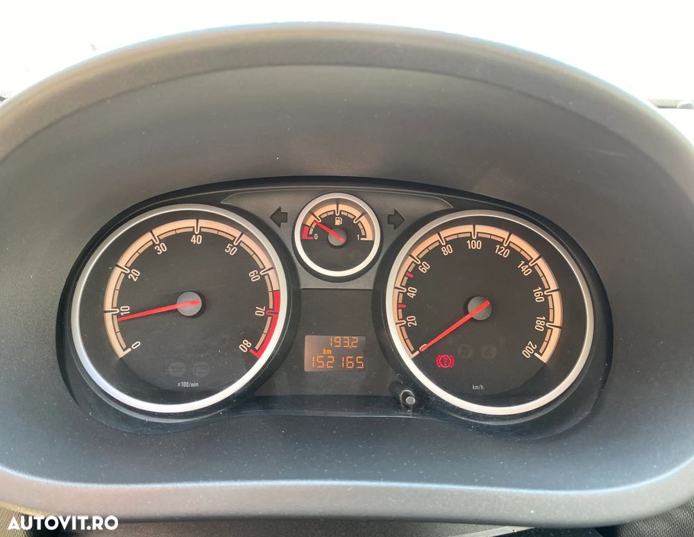 Opel Corsa 1.4 16V Edition 111 Jahre - 8