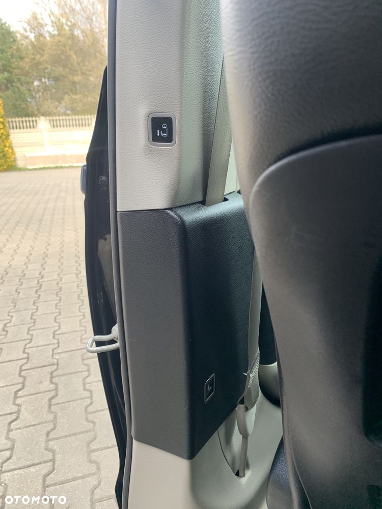 Chrysler Pacifica - 37