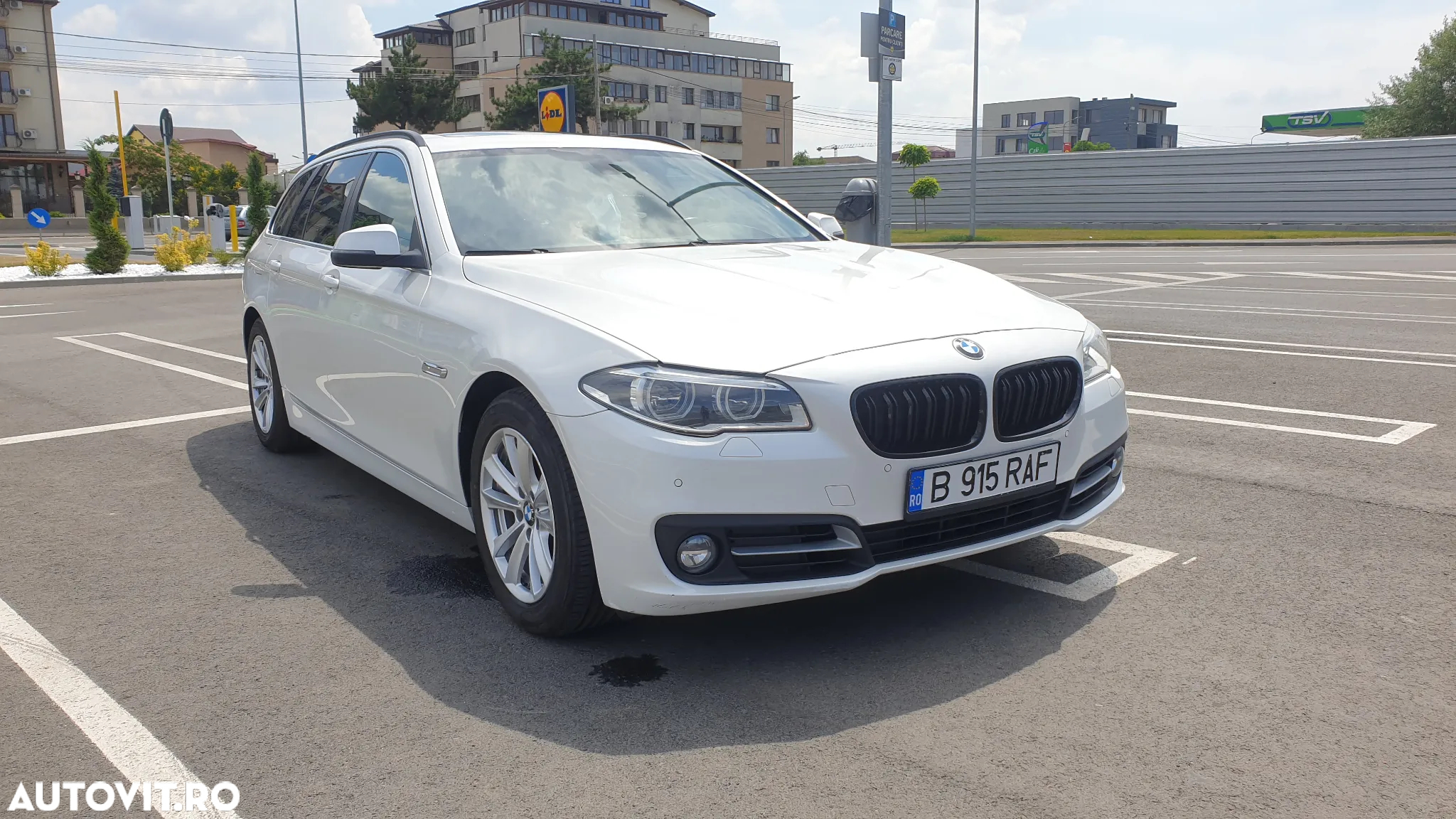 BMW Seria 5 520d Touring - 7