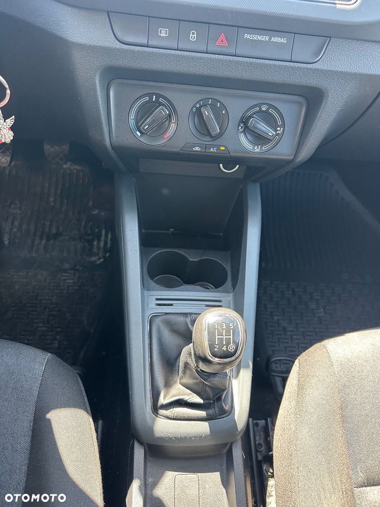 Skoda Fabia 1.0 Ambition Plus - 25