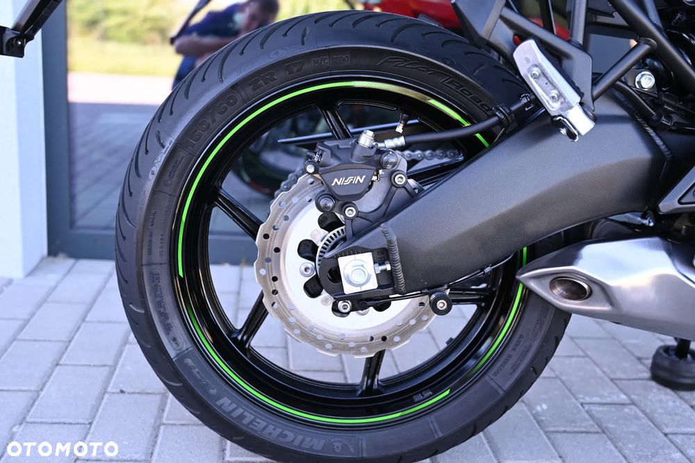 Kawasaki Versys 650 - 36