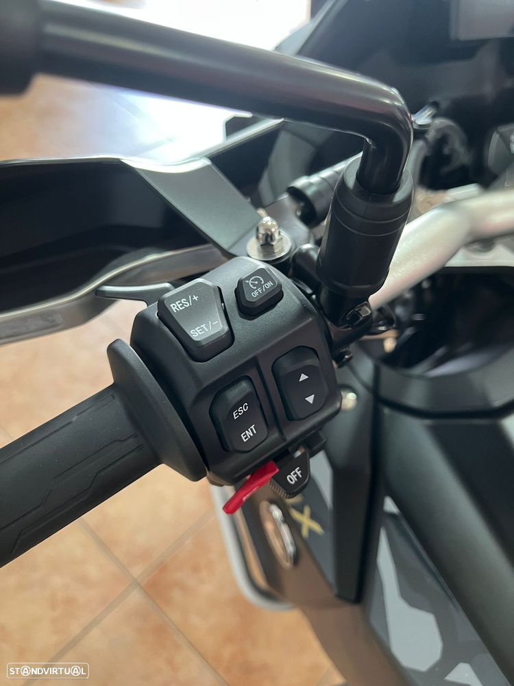 KOVE 800X Pro GT - (Disponível para Entrega Imediata) - OFERTA DE EQUIPAMENTO + CARTÃO DE DESCONTO EM COMBUSTÍVEL - 6