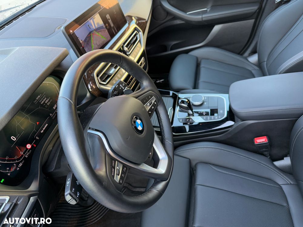 BMW X3 xDrive30i AT xLine - 33