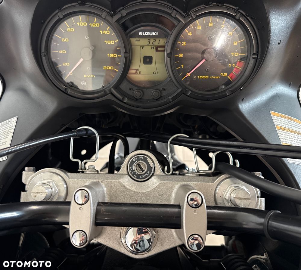 Suzuki V-STROM - 9