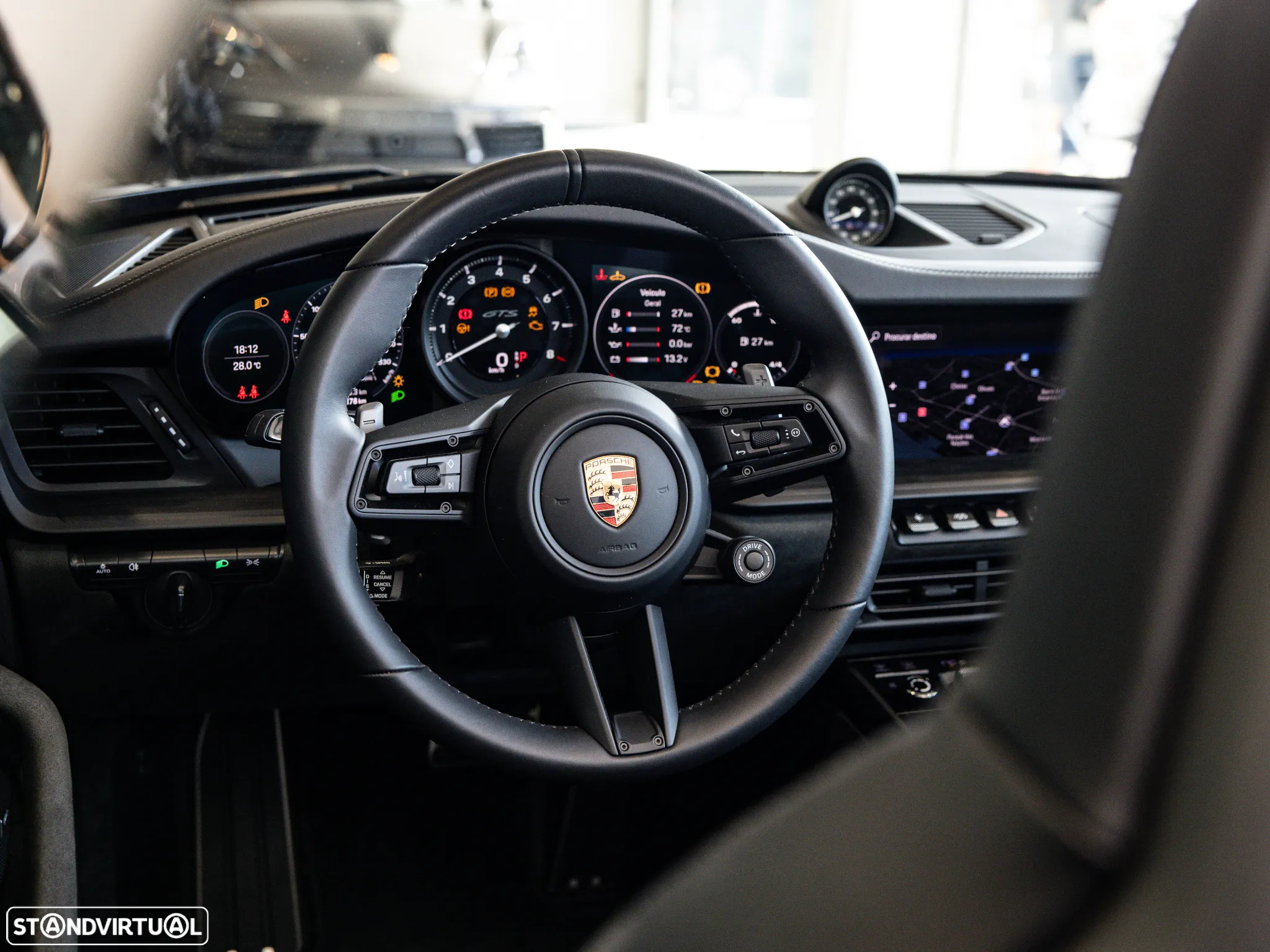Porsche 911 (992) Carrera Cabrio GTS PDK - 30
