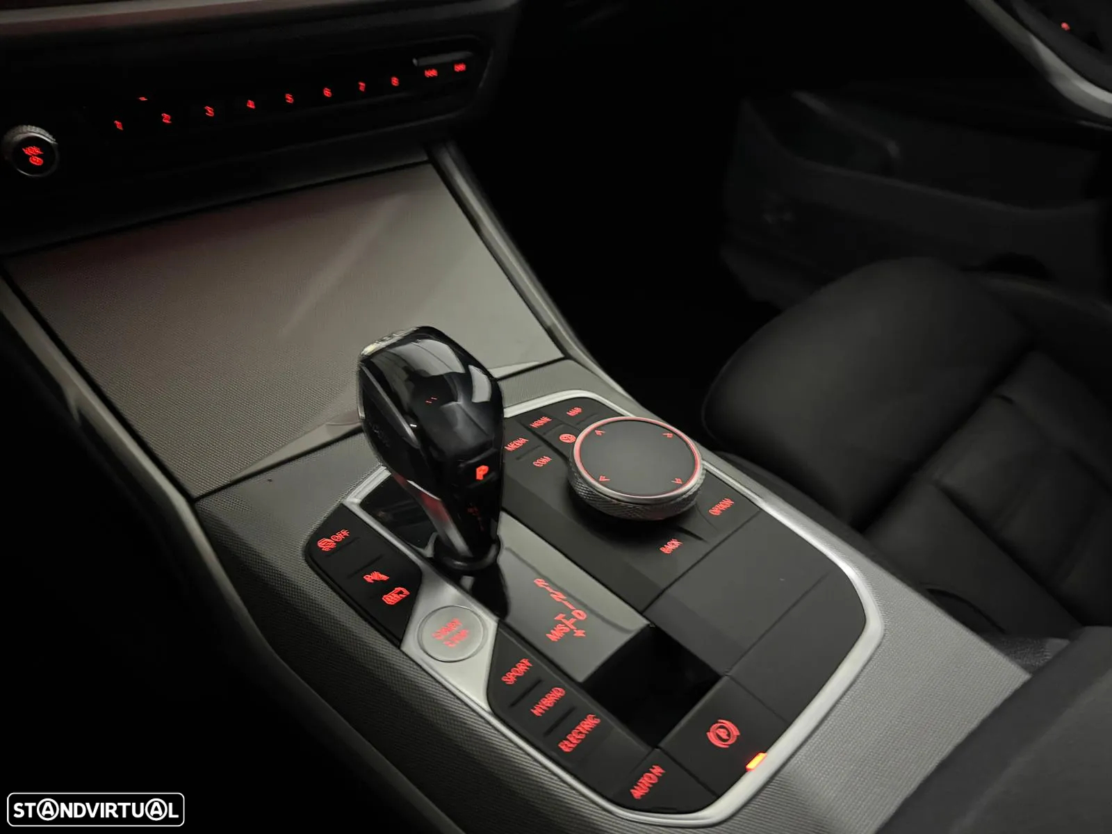 BMW 330 e Auto - 23