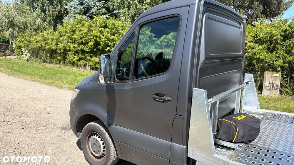 Mercedes-Benz Sprinter - 23