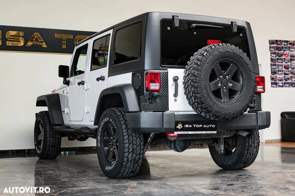 Jeep Wrangler - 27