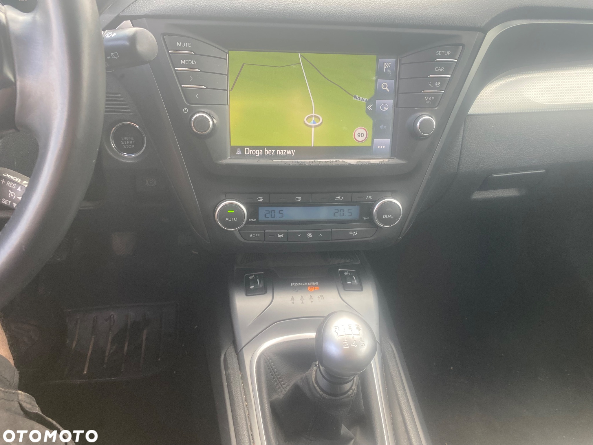 Toyota Avensis 2.0 D-4D Prestige - 8