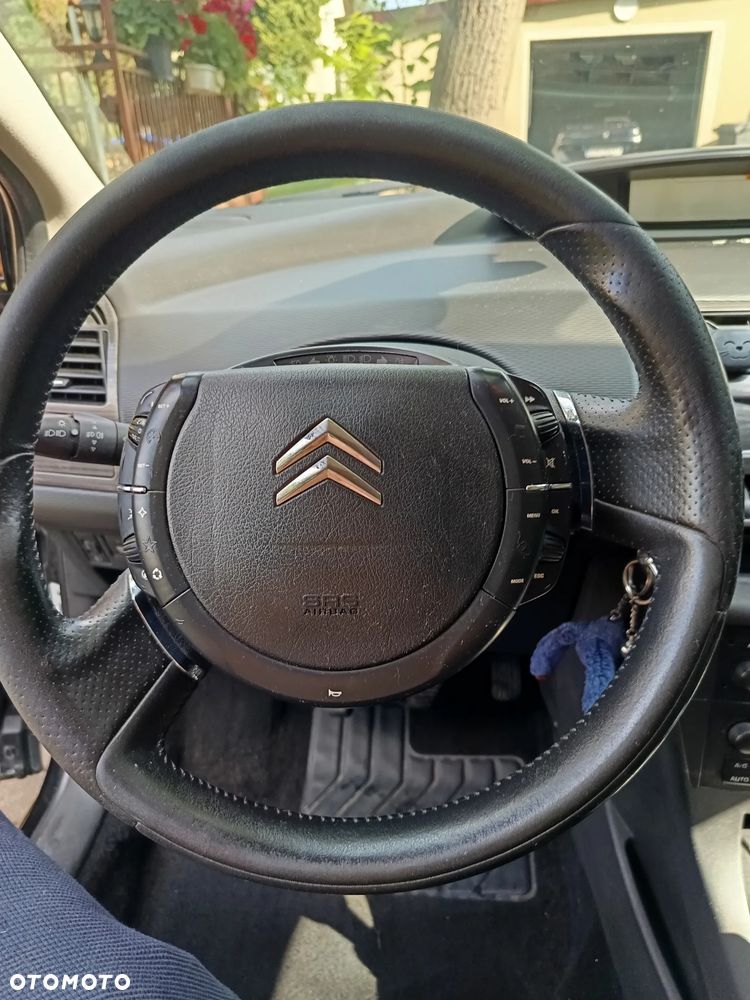 Citroën C4 1.6 HDi SX - 14