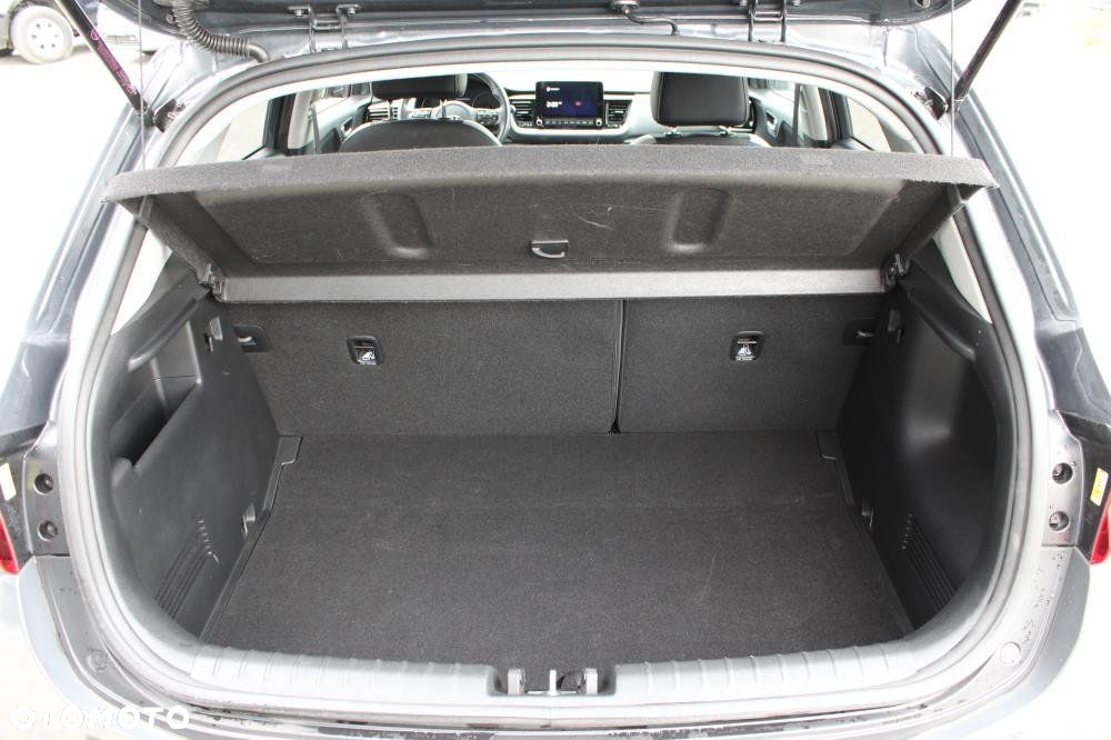 Kia Stonic - 26