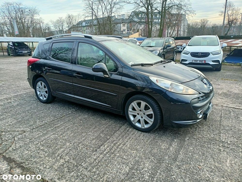 Peugeot 207 - 10