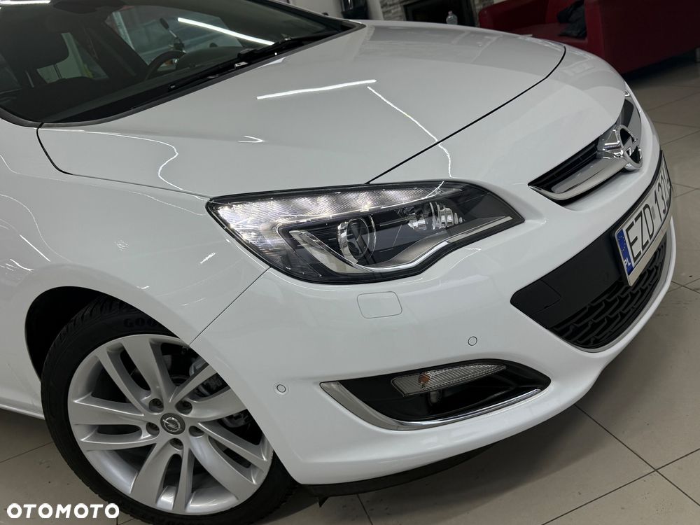 Opel Astra 1.6 CDTI Sport - 11