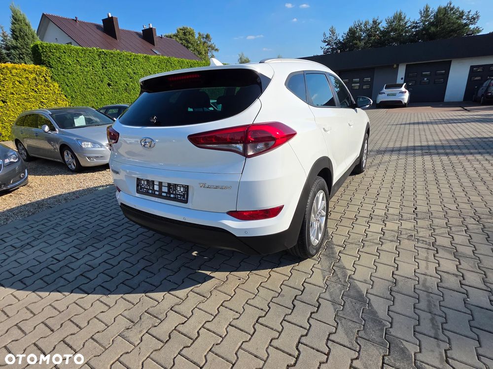Hyundai Tucson 1.7 CRDI BlueDrive Comfort 2WD - 10