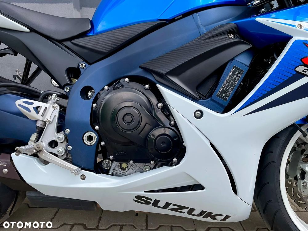 Suzuki GSX-R - 16