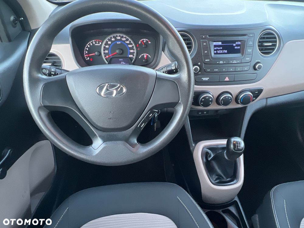 Hyundai i10 1.0 BlueDrive Comfort - 13