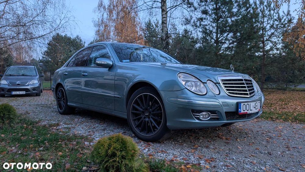 Mercedes-Benz Klasa E 240 T Avantgarde - 1