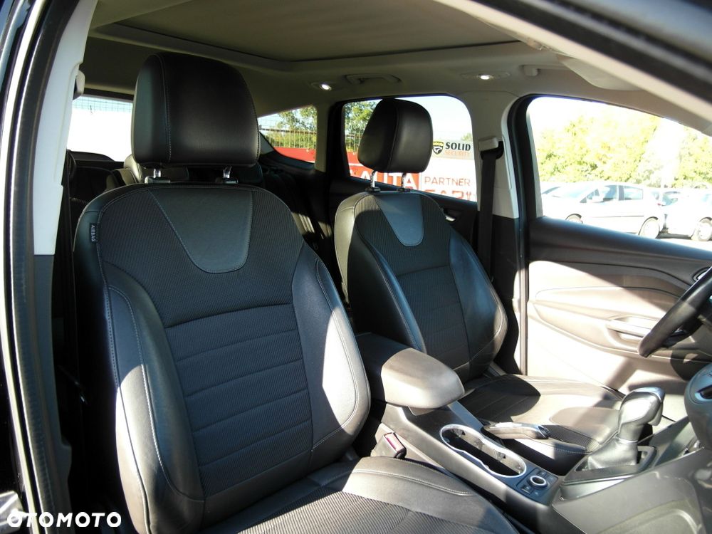 Ford Kuga 2.0 TDCi 4x4 Titanium - 19
