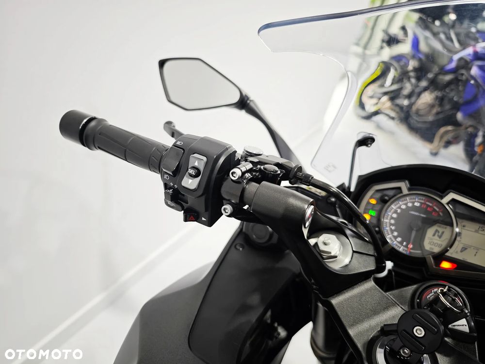 Kawasaki Ninja 1000 SX - 13